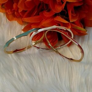 Stella and Dot Carrie Enamel Bangle Bracelet Set of 3  Colors White Orange Green